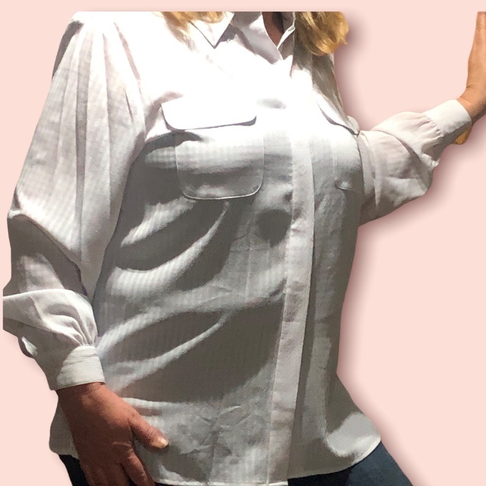 Apparenza White Ladies Button down Lenin look